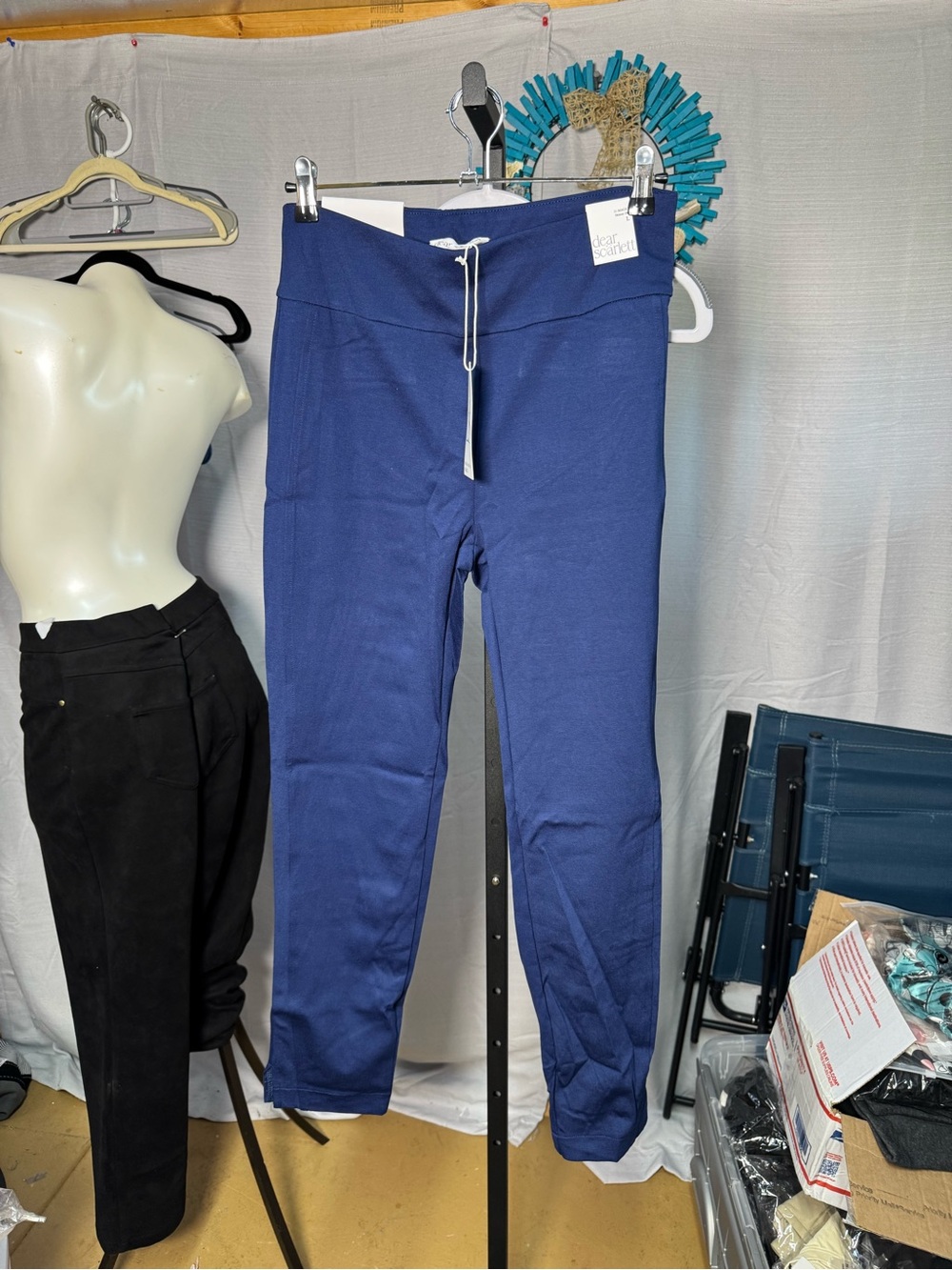 Dear Scarlett Women’s Navy Magic Pants